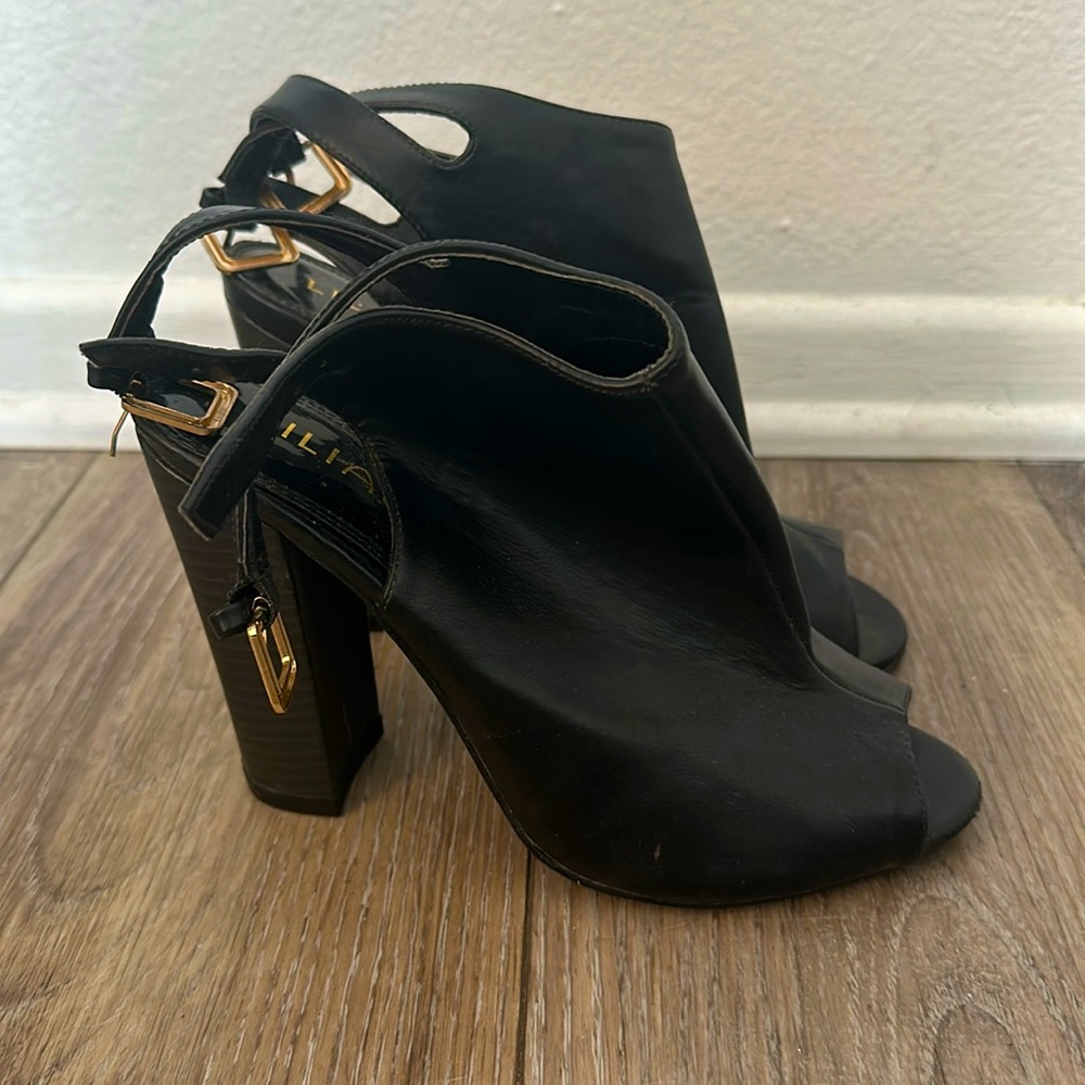 Size 7 black leather heel